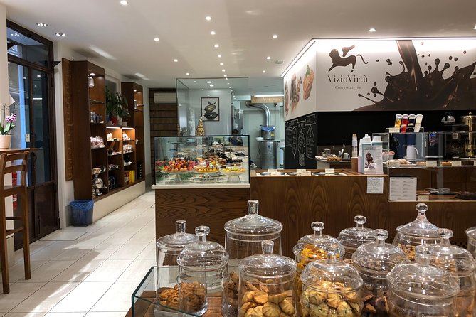 Chocolate Tasting in Venice - Tasting Truffles, Pralines, and Cocoa Beans