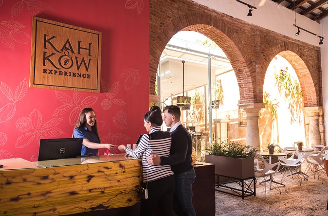 Chocolate Tour - KahKow Experience - What happens during the 25-minute visit