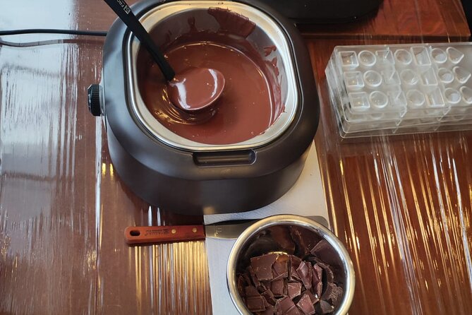 Chocolate Workshop in Cusco with Premium Organic Cacao - Learning the Chocolate Process Without Making Cacao From Scratch