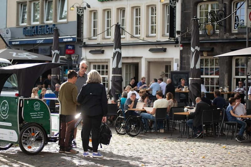 Cologne: Chocolate tasting Tour per Rickschaw - Old Market and Great St. Martin Church