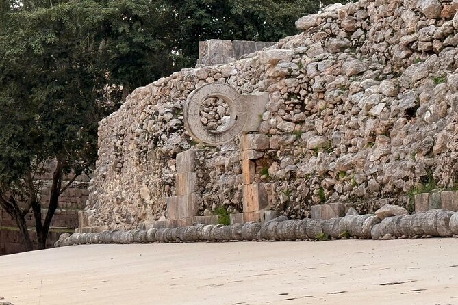 Cultural Day in Uxmal, kabah & Chocolate Museum from Mérida - Lunch, with a few rough edges