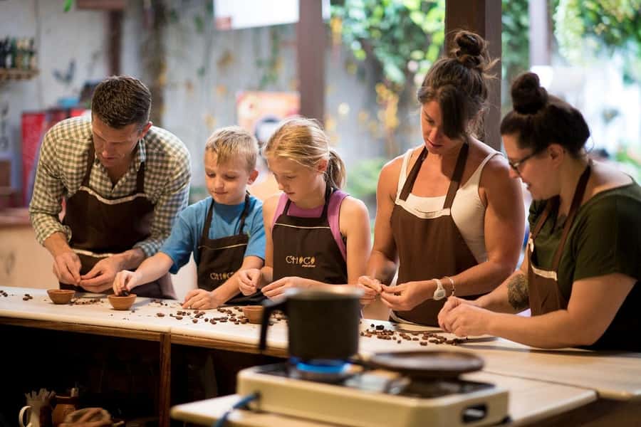 Cusco: Bean to bar chocolate workshop - From cacao tree to chocolate bar in two hours