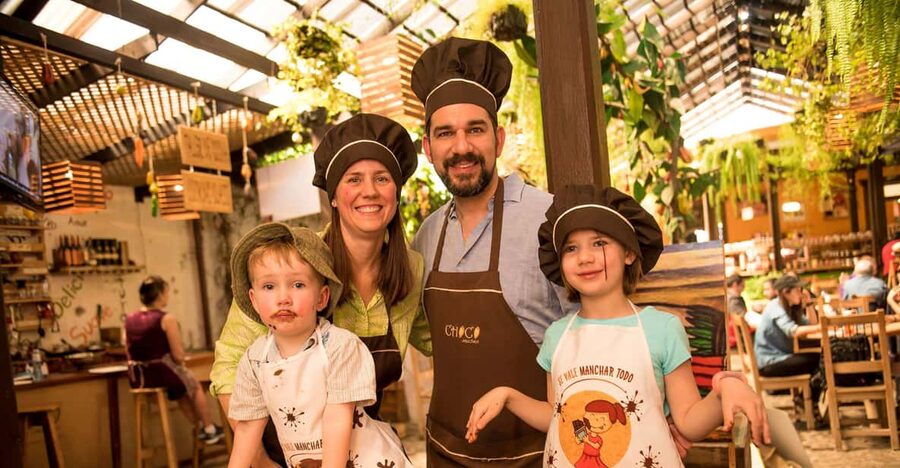Cusco: Bean to bar chocolate workshop - Molding your own organic chocolate