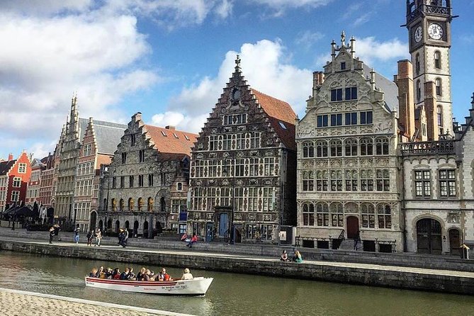 Discover authentic Ghent with historian & taste the best chocolate - Ghent Town Hall and the story of the noose bearers
