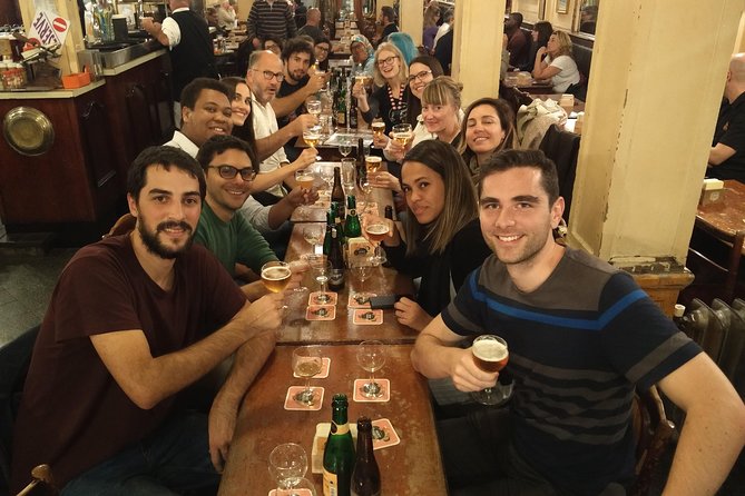 Discover Brussels beer world with a chocolate pairing by a young local - Les Brasseurs and the traditional bar atmosphere