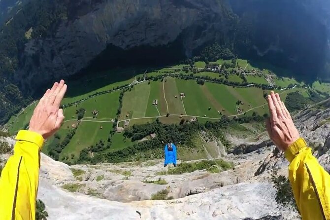 Discover Lauterbrunnen with CHEESE & CHOCOLATE - Inside Trümmelbach Falls