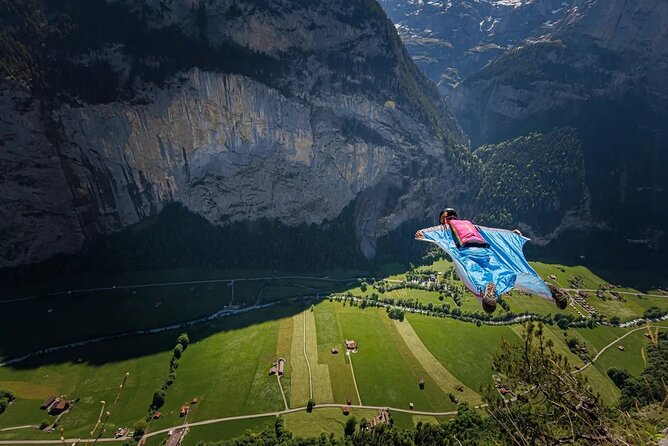 Discover Lauterbrunnen with CHEESE & CHOCOLATE - Walking beneath Lauterbrunnen’s cliffs and waterfalls