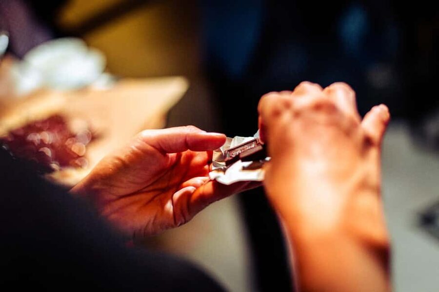 Düsseldorf: Chocolatier Workshop & Chocolate Tasting - Timing, language, and the meeting address