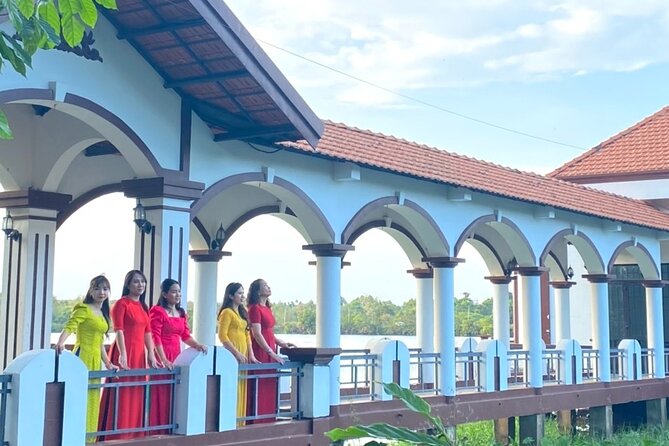 Full Day Experience to Farm and Chocolate - Café, Desserts, and the Souvenir Shop