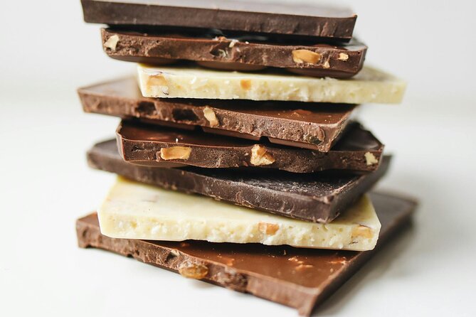 Geneva Chocolate & Sweet Delights Walking Tour by Do Eat Better - Key points at a glance