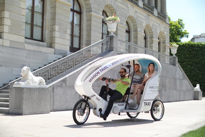 Geneva Chocolate tasting Tour in a Private TaxiBike - La Bonbonnière finishes with something warm