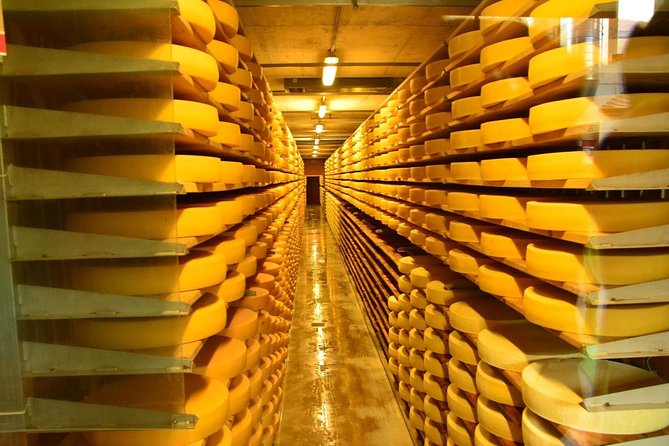 Geneva to Gruyère Private Day Trip. Cheese & Chocolate Tour - Leaving Geneva by private minibus