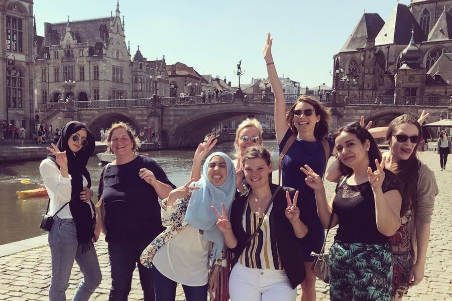 Ghent: Belgian Chocolate Walking Tour with Tastings - The guide makes or breaks the experience