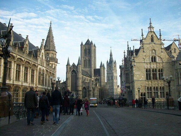 Ghent: Famous Belgian Chocolate Walking Tour with Tastings - The quick take