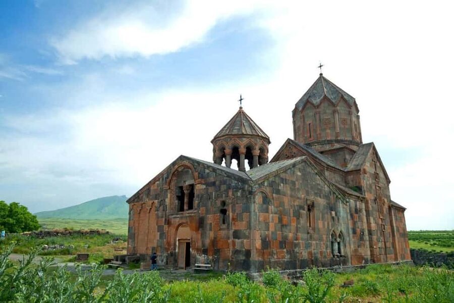 Group Tour: Hovhannavank, Saghmosavank & Chocolate House - Transport, Timing, And What To Bring