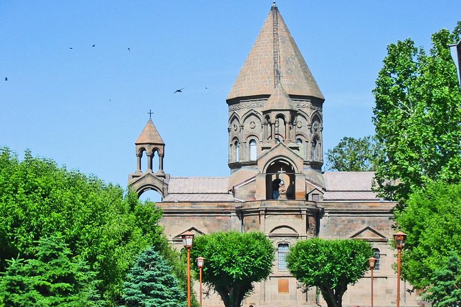 Group Tour: Hovhannavank, Saghmosavank, Chocolate House, Aghtsk - What the $29 price really covers