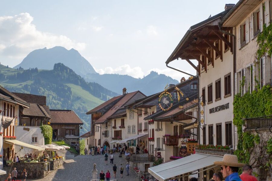 Gruyères, Cheese and Chocolate: Private Tour - Maison du Gruyère and the making of a famous cheese