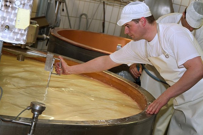 Gruyères Tour from Geneva With Train, Chocolate and Cheese - A full Swiss day from Geneva