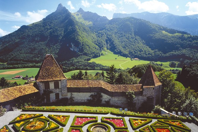 Gruyères Tour from Geneva With Train, Chocolate and Cheese - Who will enjoy this tour most?
