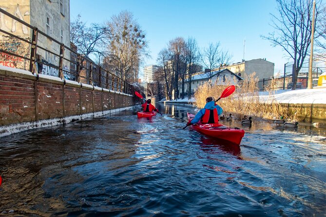 Guided Winter Kayak Tour in Gdańsk & Hot Chocolate Treat - Stop 4: Ołowianka and the quieter river views