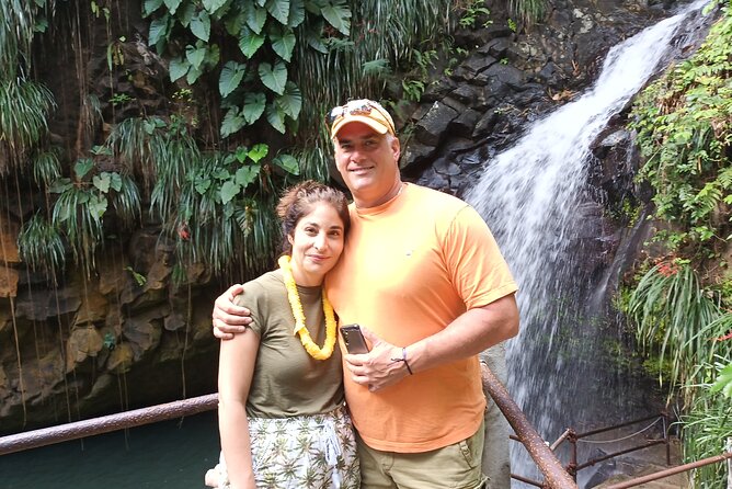 Half-Day Hawaiian Leis Chocolate Waterfalls Beach Tour - Tri-Island Chocolate: from tropical fruit to your own bar