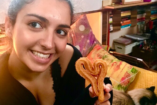 Hands-On Churros & Chocolate Class on a London Houseboat - Why a churros class on a London houseboat works