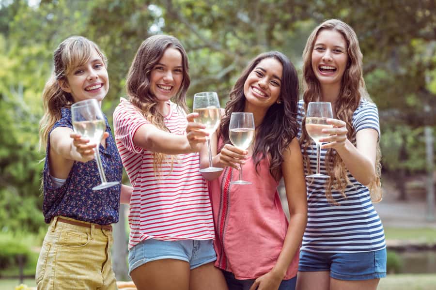 Hunter Valley: Wine, Chocolate and Lunch All Inclusive Tour - Who will enjoy this Hunter Valley day
