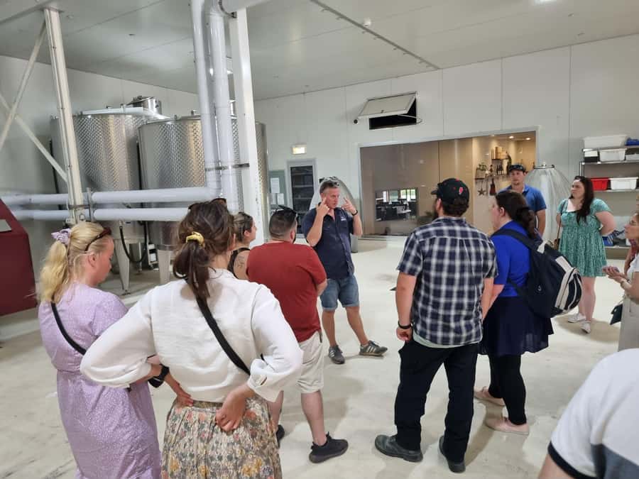 Hunter Valley: Wine, Gin, Cheese and Chocolate Tour - Pickup from Pokolbin or Cessnock