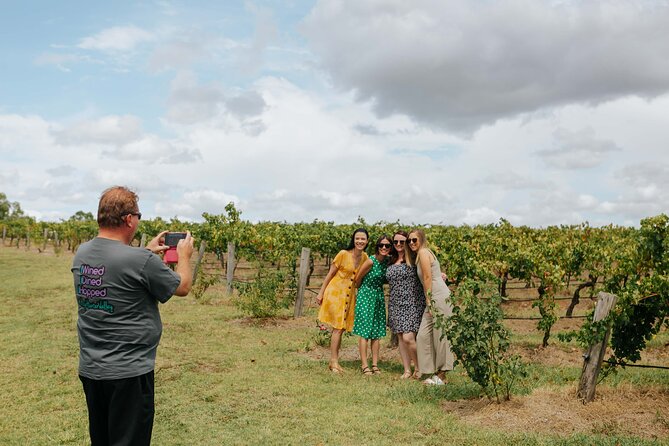 Hunter Valley Wine Tour ex Hunter Valley - Lunch, Cheese, Chocolate, Distillery - Group size, pace and changing venues