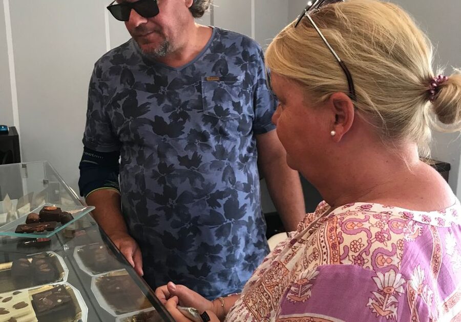 Hvar: Wine & Chocolate Tasting - Four wines and chocolate pralines at the winery
