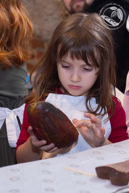 Krakow: Chocolate Workshop - Allergies and clothing deserve attention