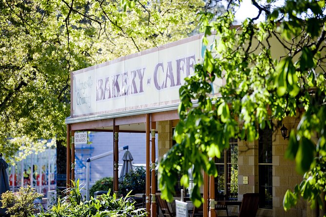 Lake Mountain Snow Trip including Yarra Valley Chocolaterie from Melbourne - The guide and coach can shape the day