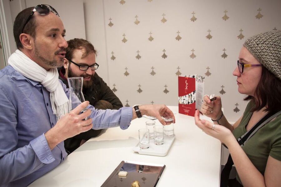 Le Marais: Pastry and Chocolate Food Tour - What the $165 price really covers
