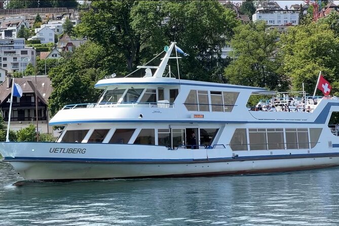LINDT Home of Chocolate, Cruise On Lake Zurich And Old Town Walking Tour - The Bahnhofstrasse and Paradeplatz segment