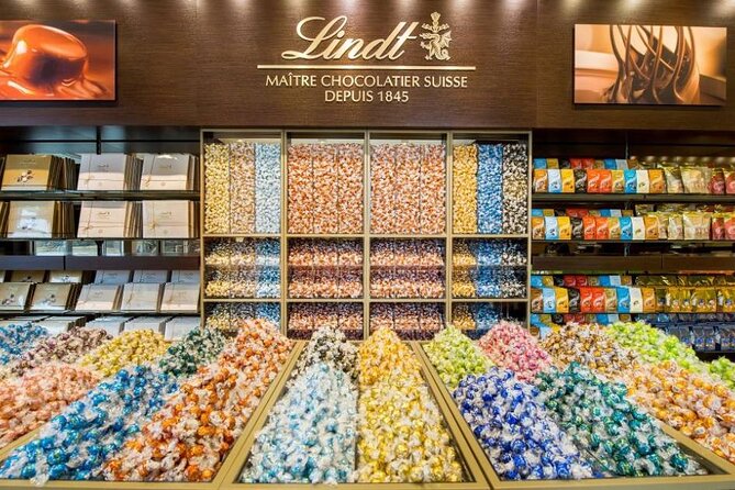 LINDT Home of Chocolate, Cruise On Lake Zurich And Old Town Walking Tour - Walking through Zurich’s Old Town