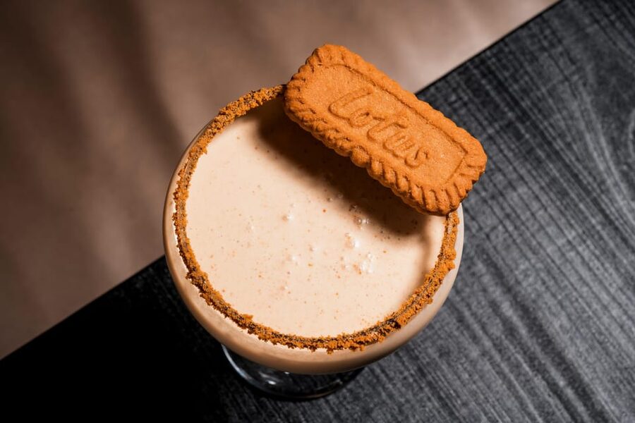 London: The Chocolate Cocktail Club - The included Chocotini and the first taste