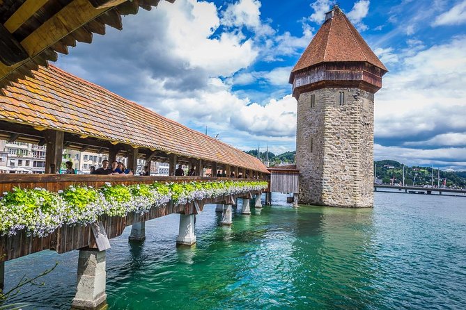 Lucerne CH Experience: Cheese, Chocolate, Chapel Bridge & Château - Three Alpine cheeses and Swiss wine