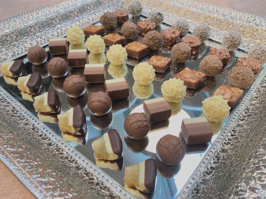 Lucerne CH Tour: Cheese, Chocolate, Chapel Bridge & Chateau - Riding the lift to Lucerne Castle