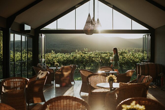 Luxury Hunter Valley Tour: 3 Tastings, Gin, Lunch & Chocolatier - The chocolatier visit adds a welcome change