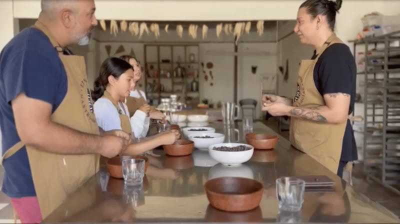 ✨Make chocolate to take home Oaxacan style ☕️✨ - Tasting the results while they are fresh