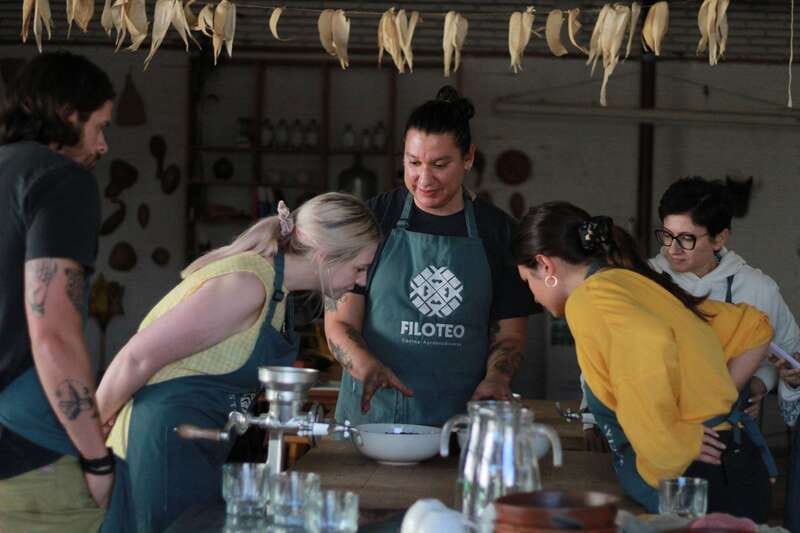 ✨Make chocolate to take home Oaxacan style ☕️✨ - Why the small group and language options matter