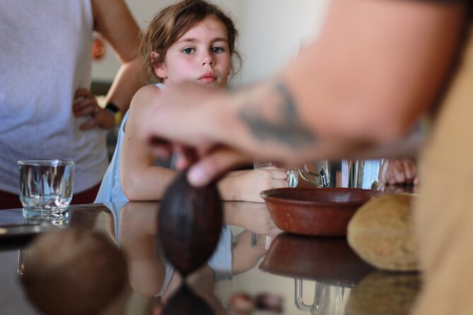 Make Oaxacan-style take-home chocolate - What makes the teaching feel personal