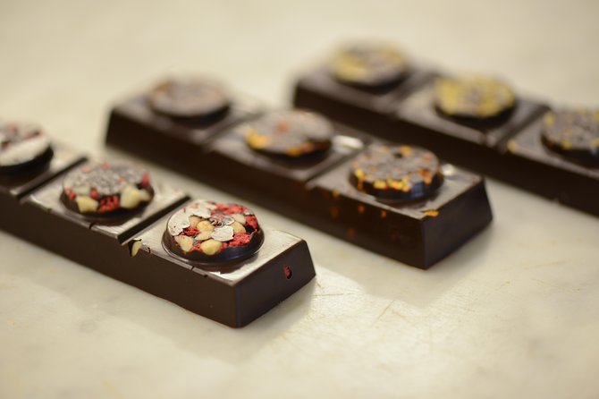 Make Your own Amazing Chocolate in Notting Hill - Why the eight-person limit matters