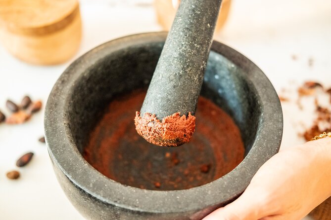 Make Your own Amazing Chocolate in Notting Hill - Tasting chocolate from different regions