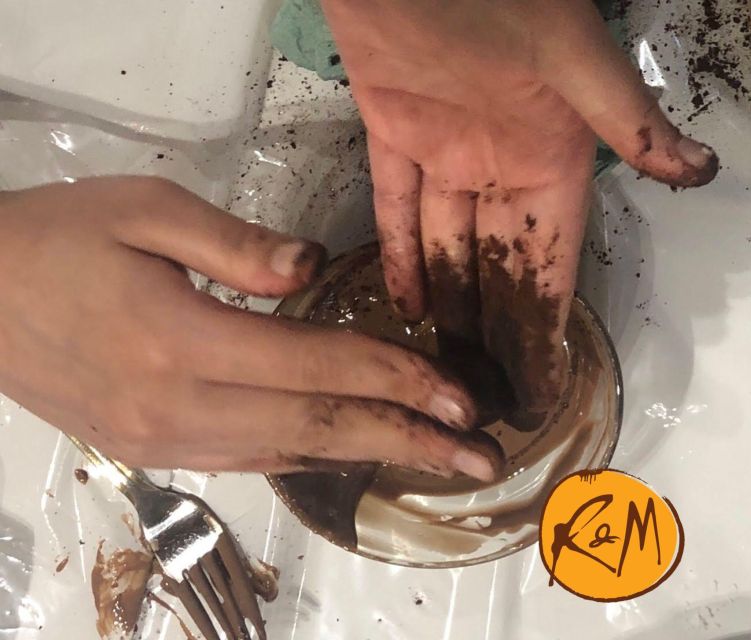 Manchester: 2-Hour Chocolate Truffle-Making class - Shaping the truffles by hand
