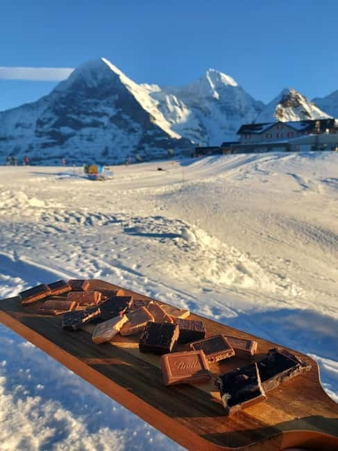 Männlichen: Cheese and Chocolate Tasting on Mountain Summit - Five Swiss chocolates to finish the meal