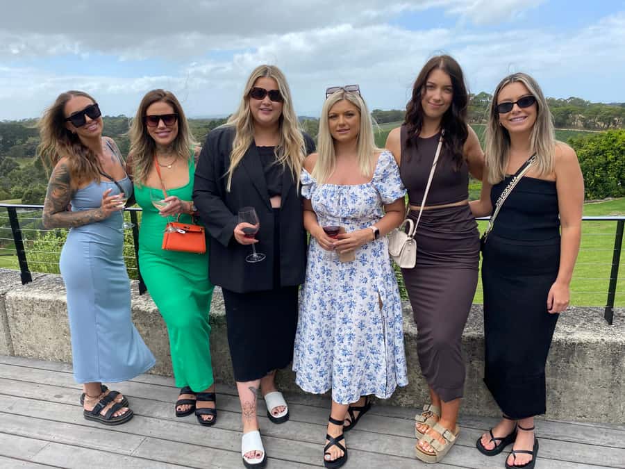 Melbourne: Yarra Valley Food, Wine, Chocolate & Gin Tour - Meeting near Federation Square at 8:15 AM