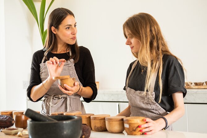 Melt Chocolate's Magical Master Class - Cracking, winnowing, and grinding cocoa beans