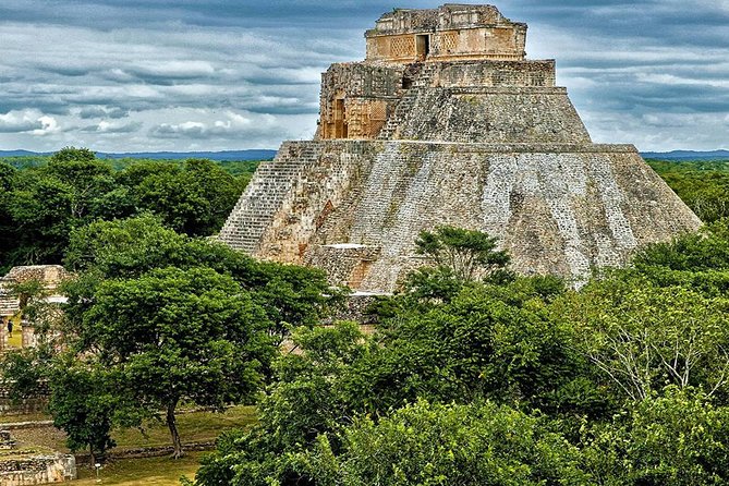 Merida, Uxmal & Cacao Factory Day Trip from Cancun & Riviera Maya - The private vehicle changes the day