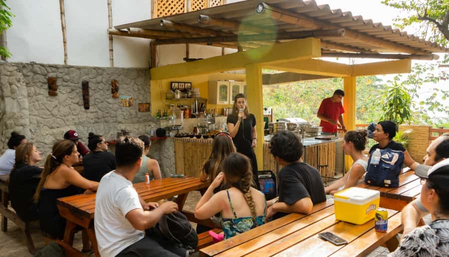 Minca: Full-Day Coffee and Cocoa Tour from Santa Marta - The 2.5-hour walk through streams and waterfalls